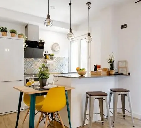 Apartment Oniria De Estilo Nordico Cerca De La Catedral De Granada